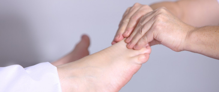 Ako na masáž chodidiel? Prečítajte si, ako uľaviť od bolesti.
